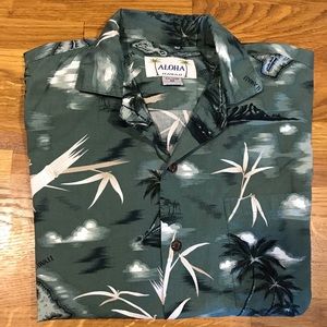 Tropical-themed Short Sleeve Shirt (from Hawaii)